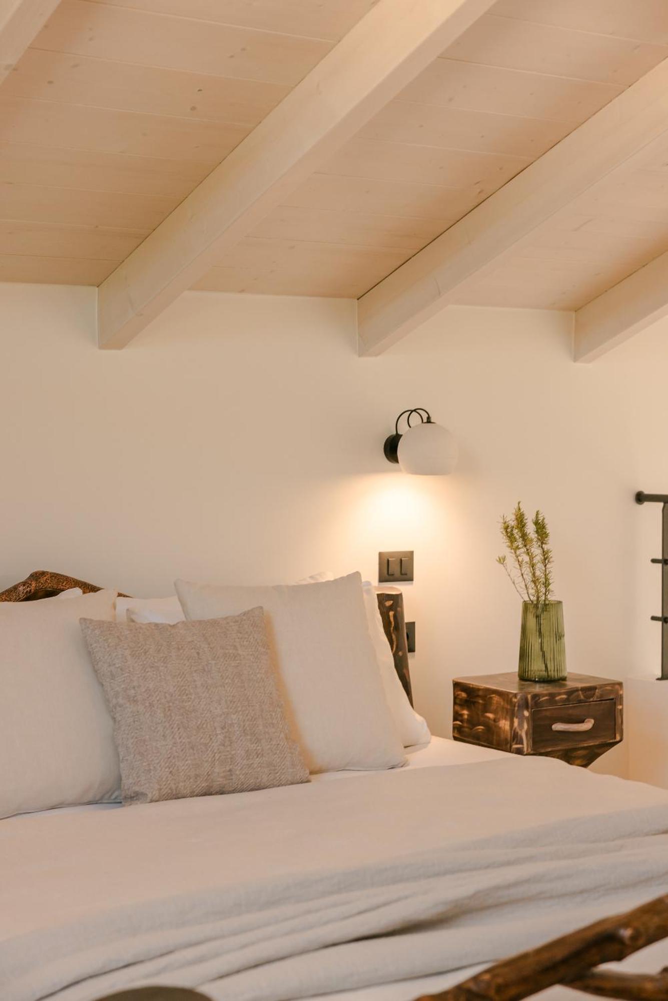 Hilaritas Luxury Suites Sea View, Private Pool & Jacuzzi Paradise Ratzaklíon Exterior foto
