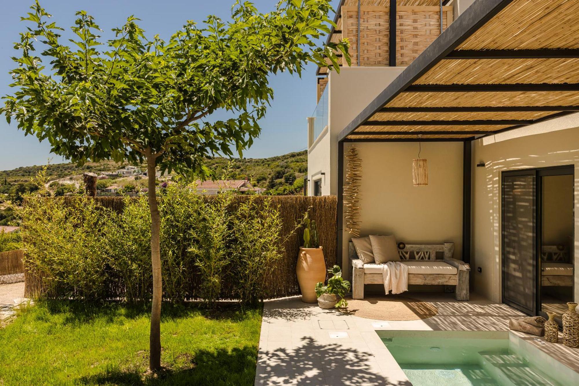 Hilaritas Luxury Suites Sea View, Private Pool & Jacuzzi Paradise Ratzaklíon Exterior foto